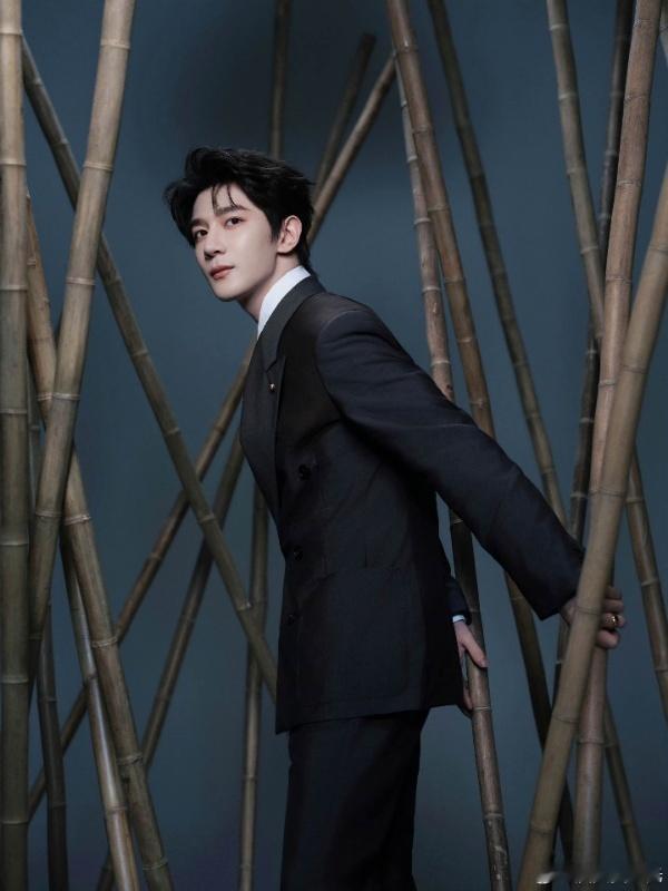 夏之光居然上恋综了夏之光恋综转正半熟恋人 夏之光上季飞行时那个害羞劲儿，感觉他比