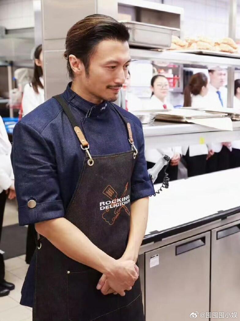 谢霆锋对美食到底有多执着 很难不感慨谢霆锋对于美食的这份执念，一路走来结识许许多
