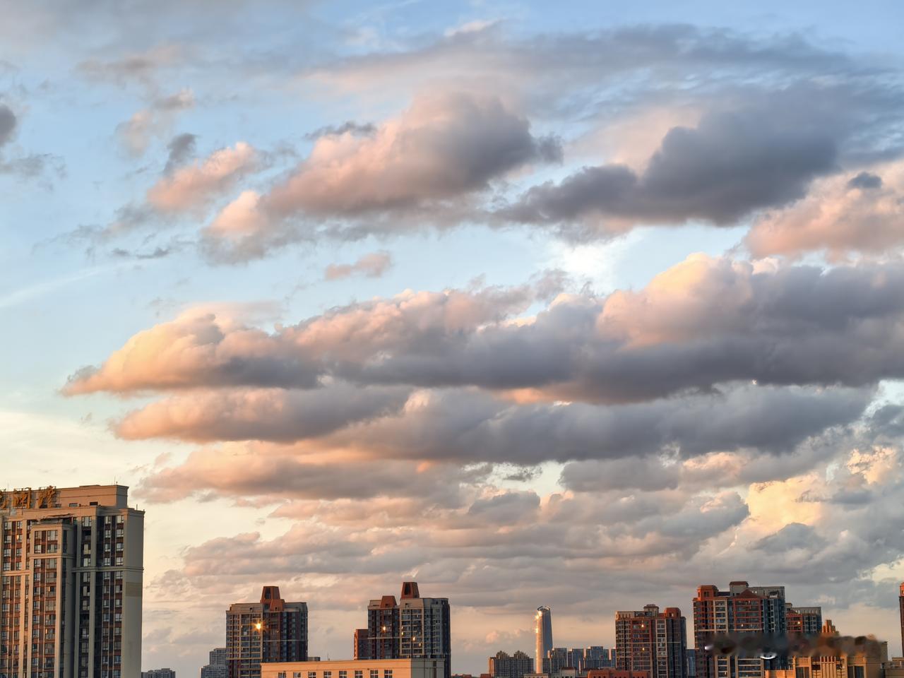 中国从来都不是别国人来访说几句好话，它就好了，说几句不好的话，它就不好了。

中