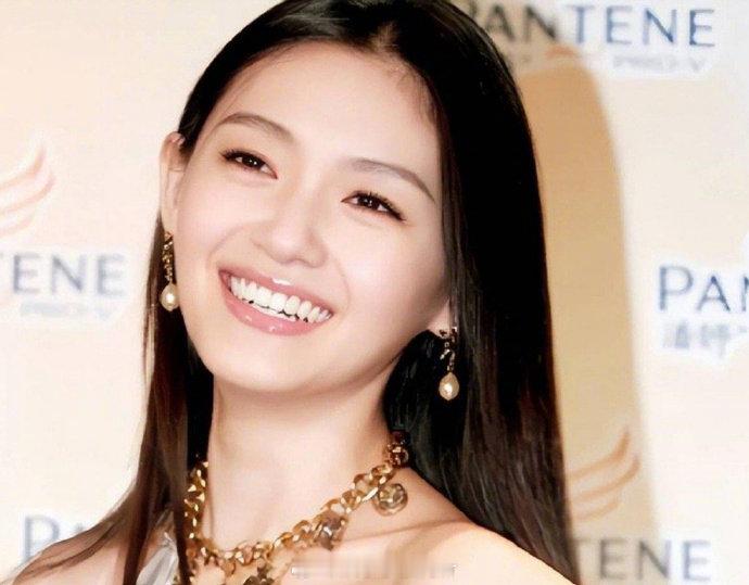 曝具俊晔为大S亲手打造墓园 据台媒，具俊晔为大S亲手打造墓园，他已投入绘制设计图