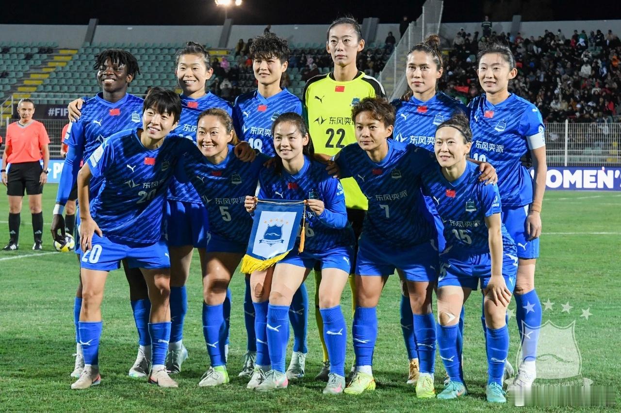 虽败犹荣！如果要给2025年中国足球哪支俱乐部颁发“勤奋敬业”奖的话，那非这支武