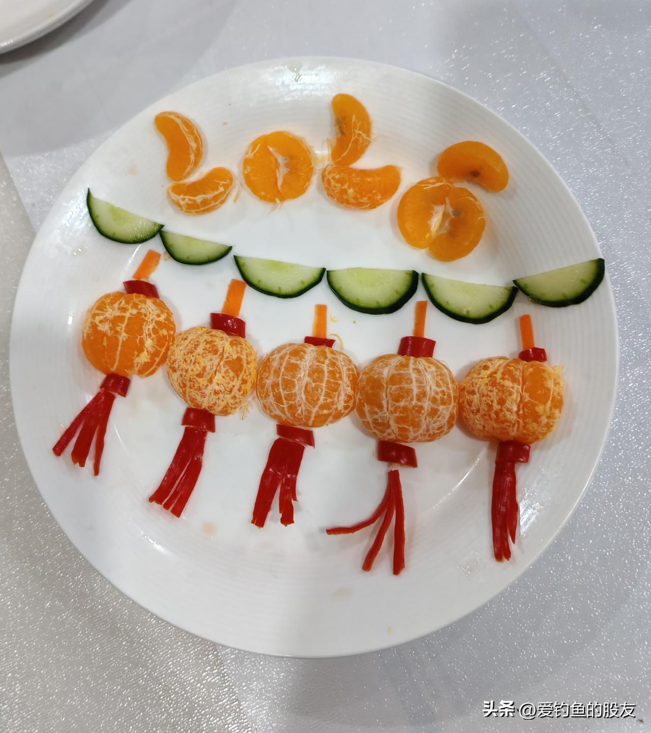 我喜欢自己做饭，并且喜欢来点点缀