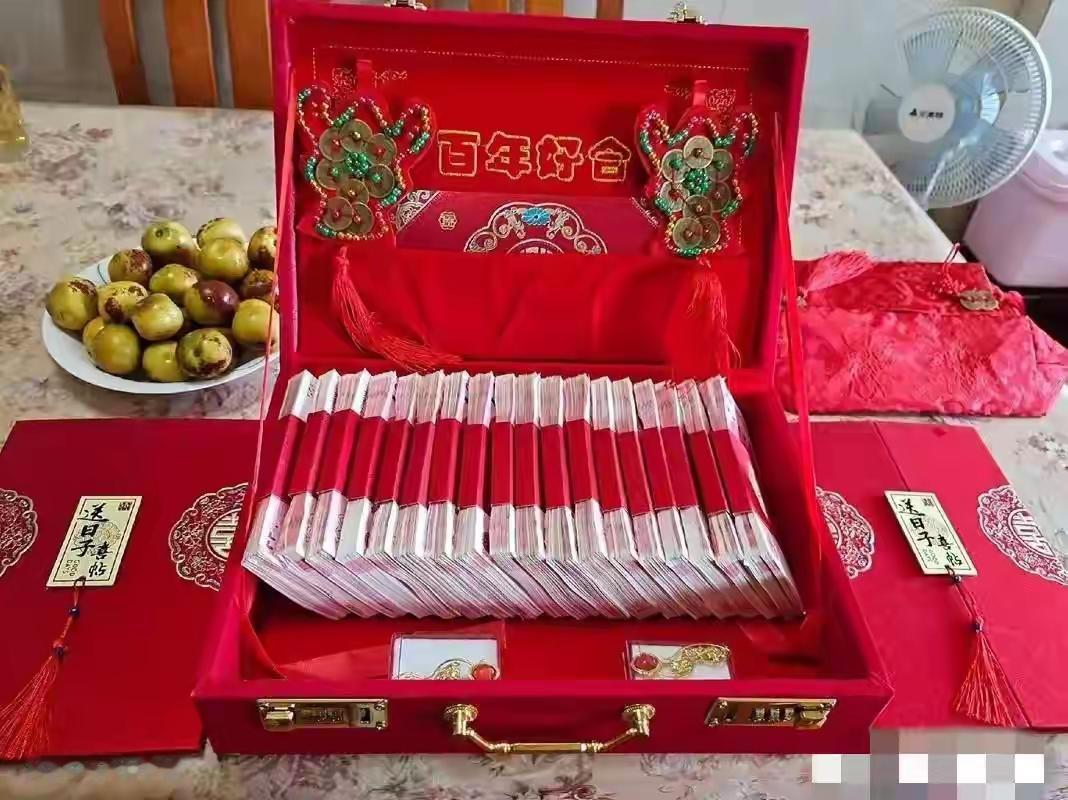 当女人和金钱连接起来!
难道，女性价值也通货膨胀了吗？

刚看的网文，又是一次炸