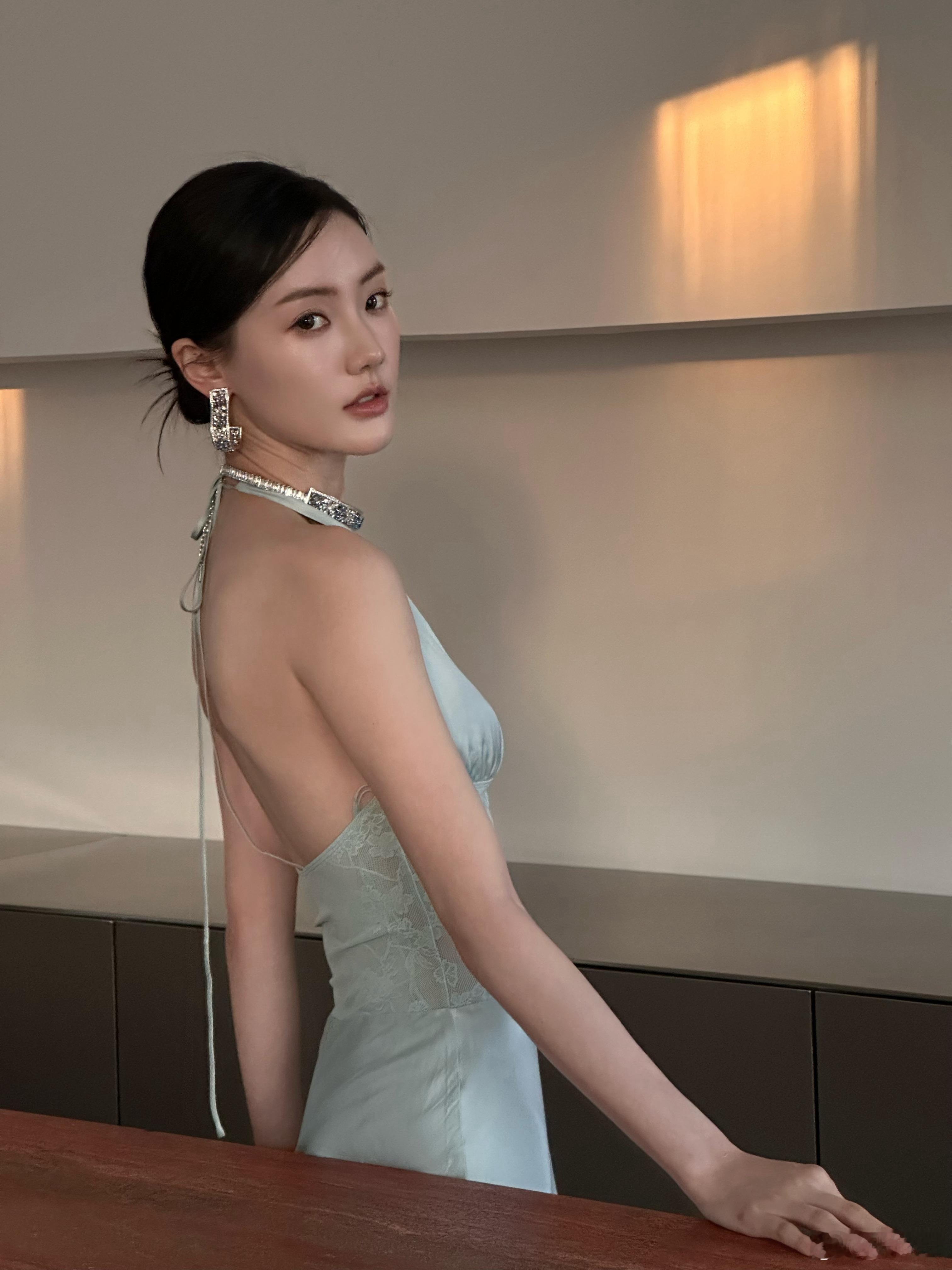 好美的湖蓝色🩵 