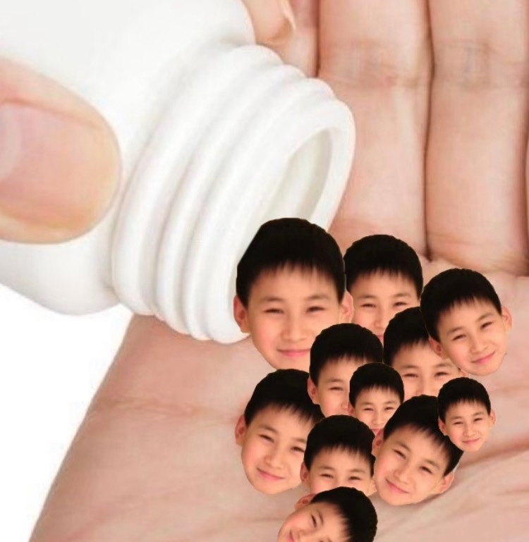 张真源自己唱BGM张真源确定是彭昱畅了吗谁能不被这段给笑住，张真源抱着彭彭开启即