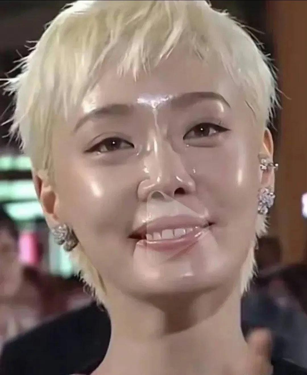 韩国女明星这是什么审美和品味啊，怎么感觉脸上都是油光水亮的，这是化妆弄得还是皮肤