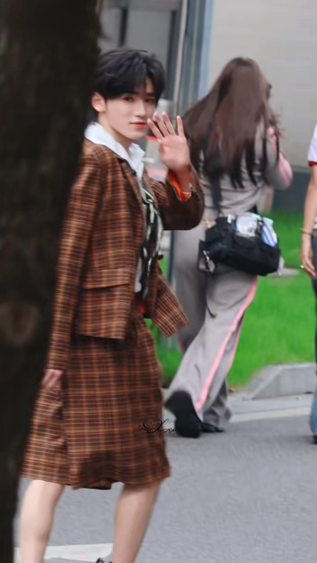 拍不到？可是他会回头哎