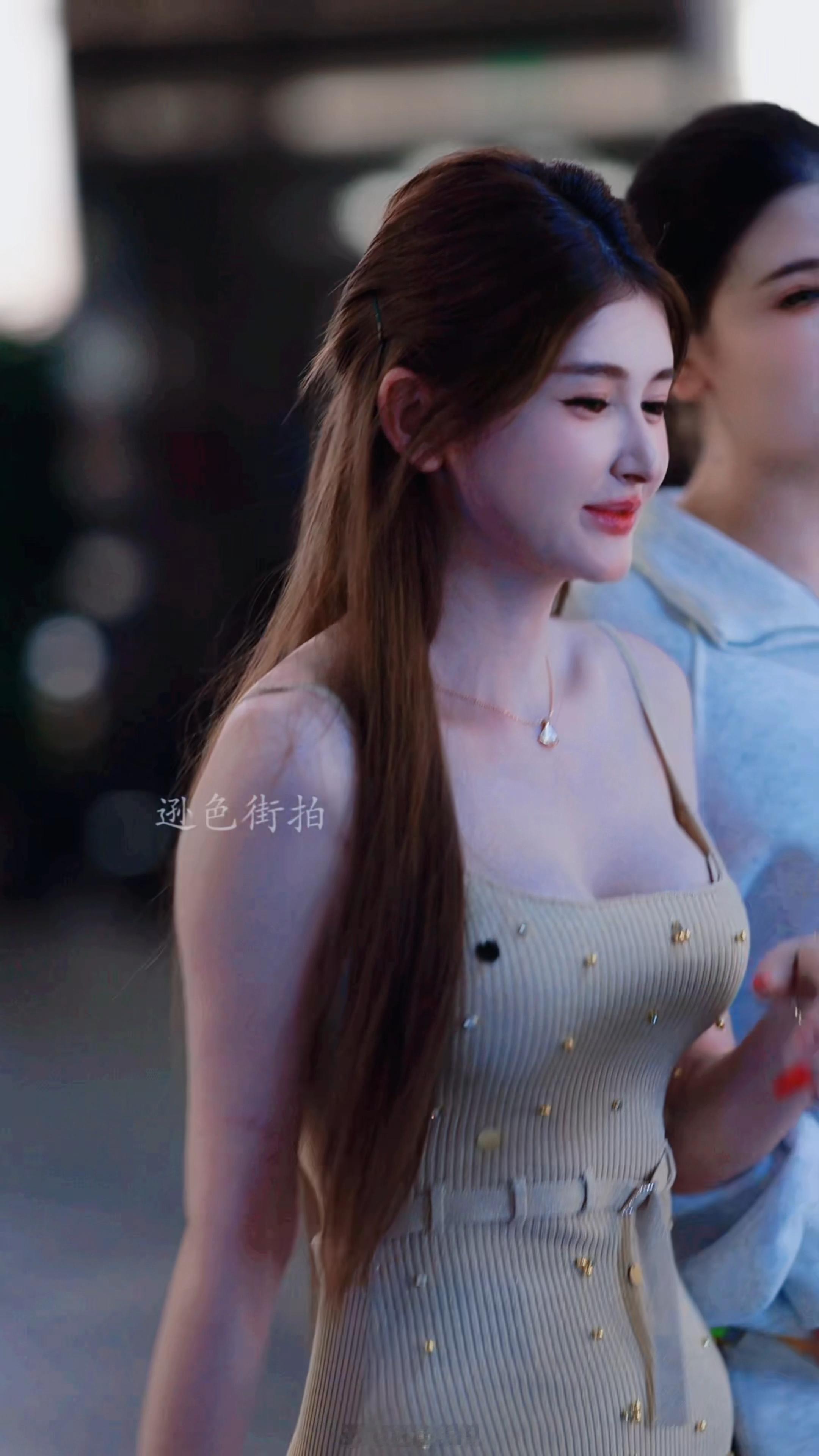 【成都街拍】晚安🌙🌙🌙丨摄影拍照每日穿搭 ​​​