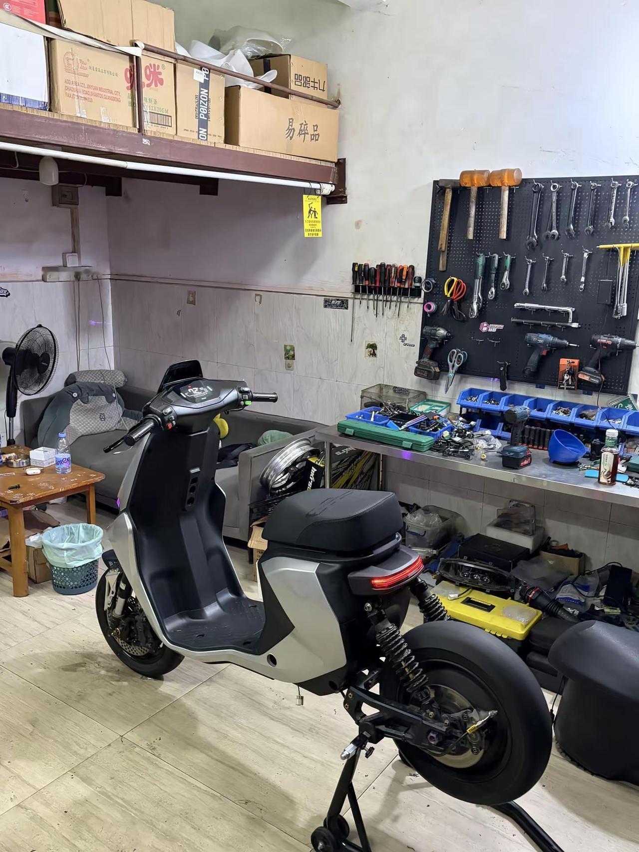 凌晨2:00新车落地改装车 改装文化 双轮驱动bike