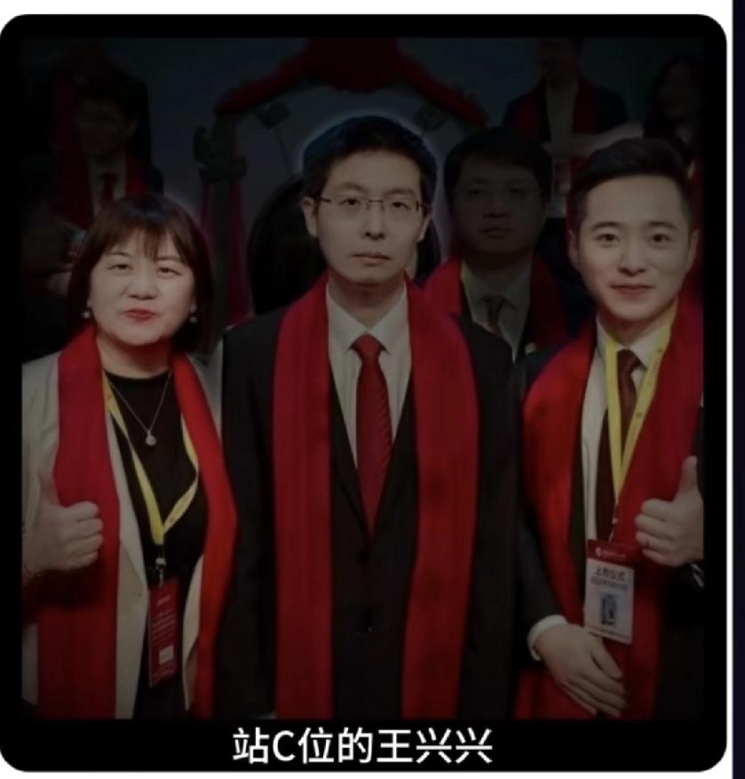 宇树上市了，但股价暴跌，很多人讨论他不会成为机器人界的恒大吧！这场面搞这么大，而