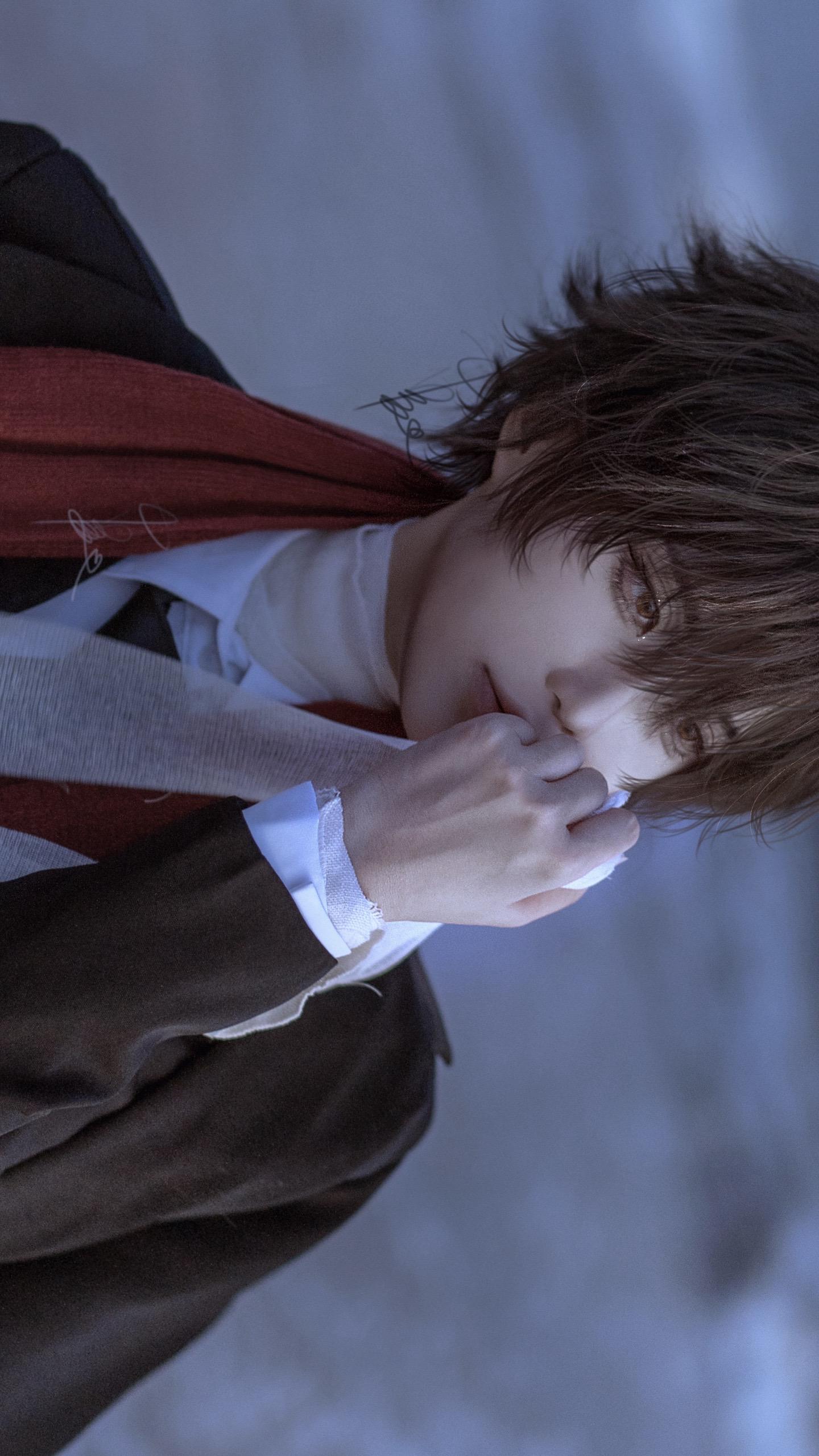 “人，本就生而孤独。”