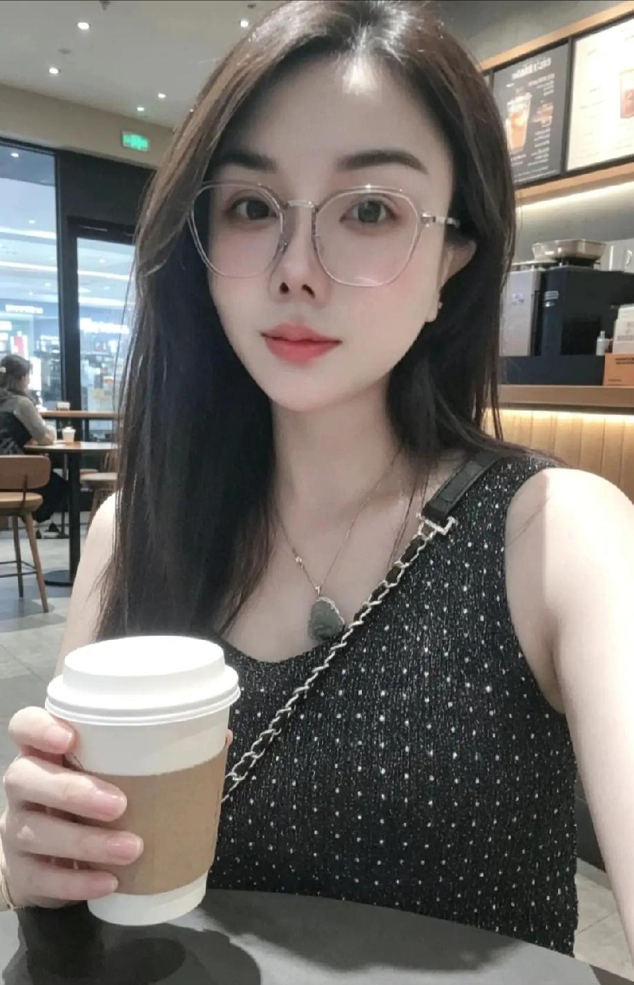 如果我是你女朋友，你几点回家，认真说美女 自拍