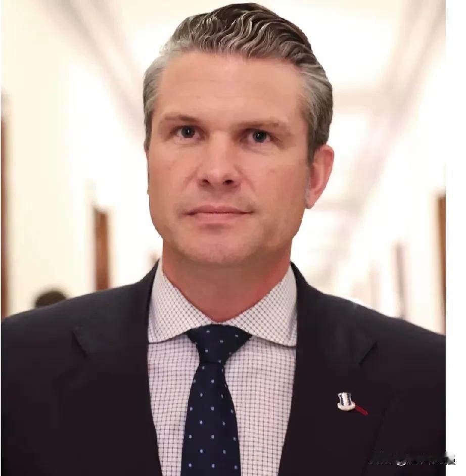 美国又要回南海？

10月31日，美国防长赫格塞斯与防长特奥多罗在吉隆坡会面，两