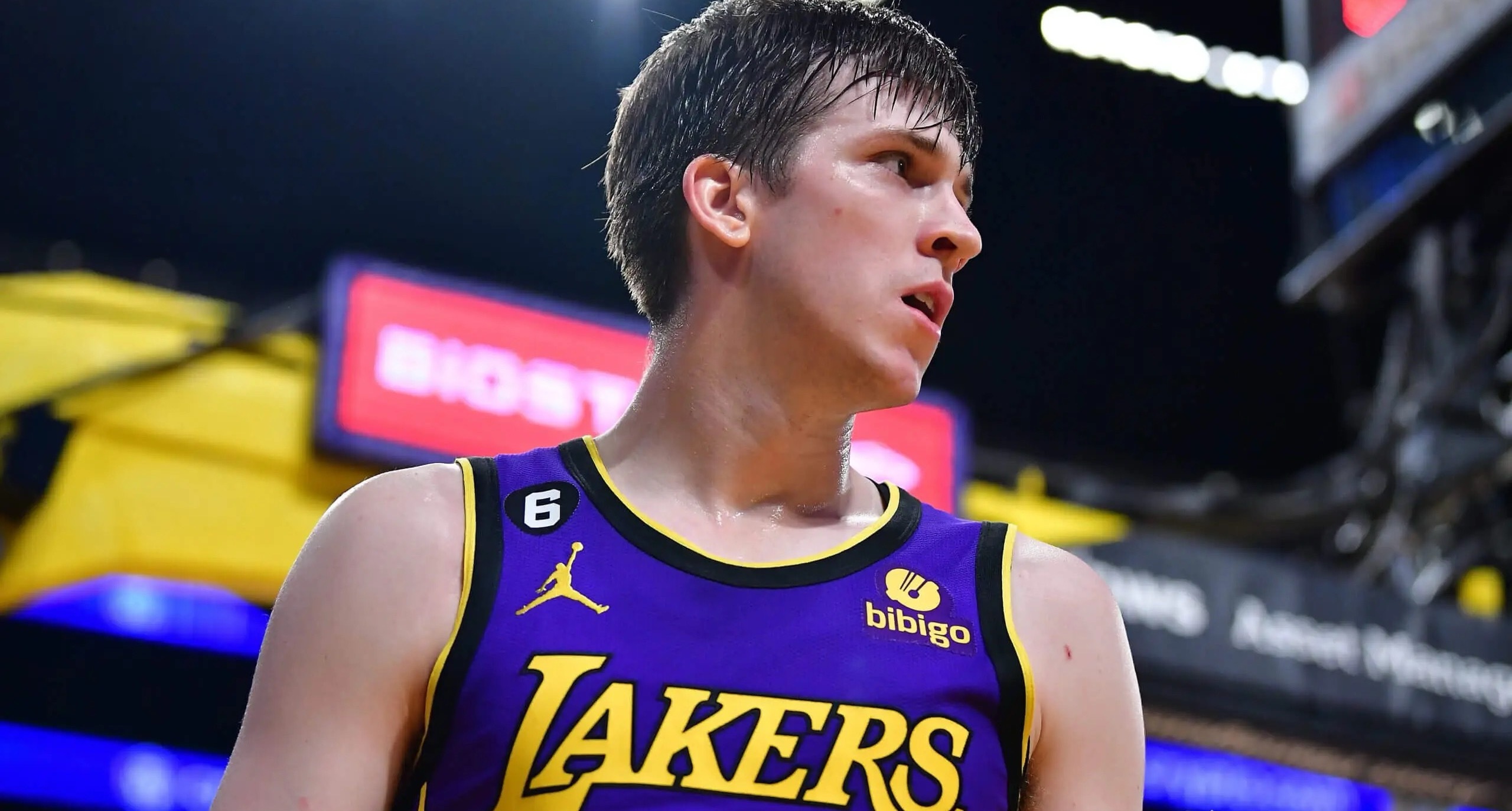 认真谈下里夫斯的续约问题1.如果追求利益最大化，里夫斯完全可能争取到4000万以