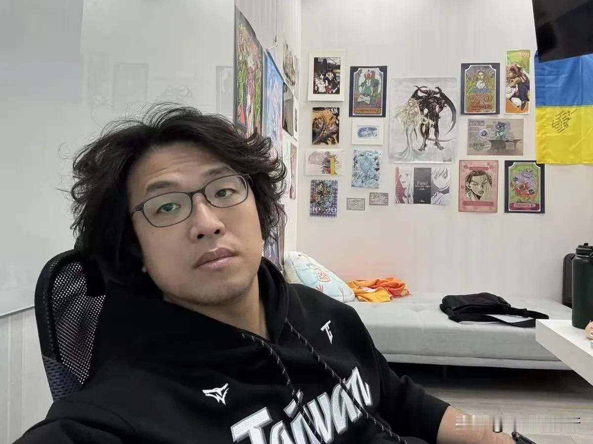要求台湾警察保护沈伯洋

这是王鸿薇质询时得到的消息
因为沈伯洋被大陆通缉了
他