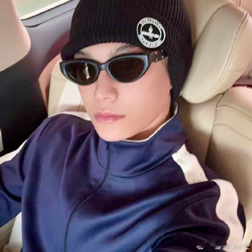 丁禹兮[超话] 💚丁禹兮卫韫 💚丁禹兮张海虾 我不求你名声四起，与世长安每天