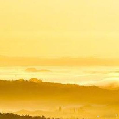 韩红说过这样一段话：人生活着，是来受罪的，就是来孤独的，其实在当下难熬的世界里，