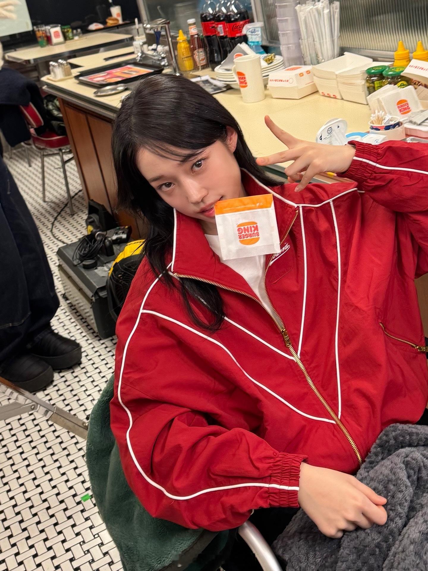 卢允瑞更新🍔🍔 