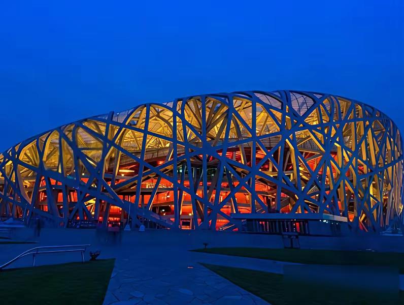 鸟巢“账本”曝光：占北京黄金位置，斥35亿建成的“鸟巢”，自从建成后，每年光维护