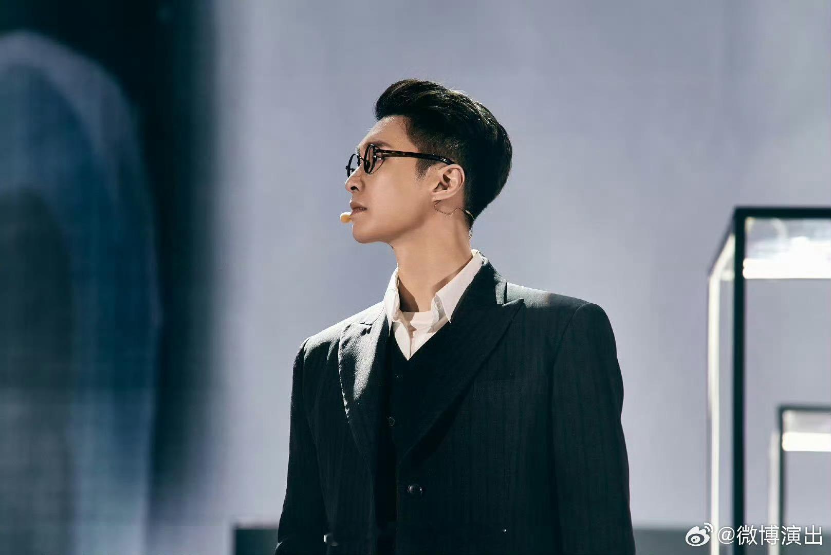 新浪娱乐[超话]  张艺兴2025山东春晚官宣  张艺兴加盟2025山东春晚  