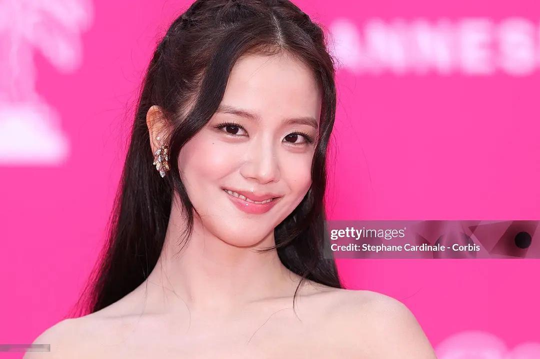 金智秀戛纳电视剧节G社生图 金智秀戛纳电视剧节G社生图已出，Cartier全套咖