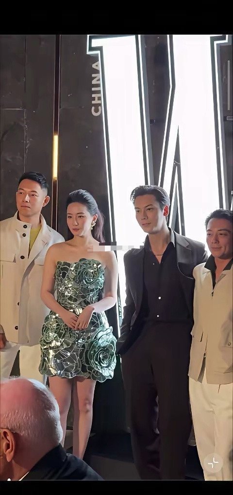 刘亦菲精修和生图差别还挺大的… 