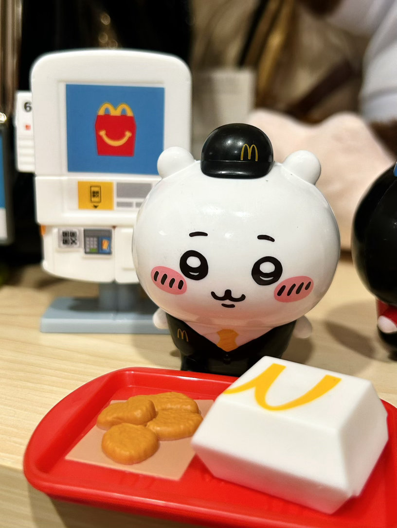 宝宝们去麦当劳打工了 