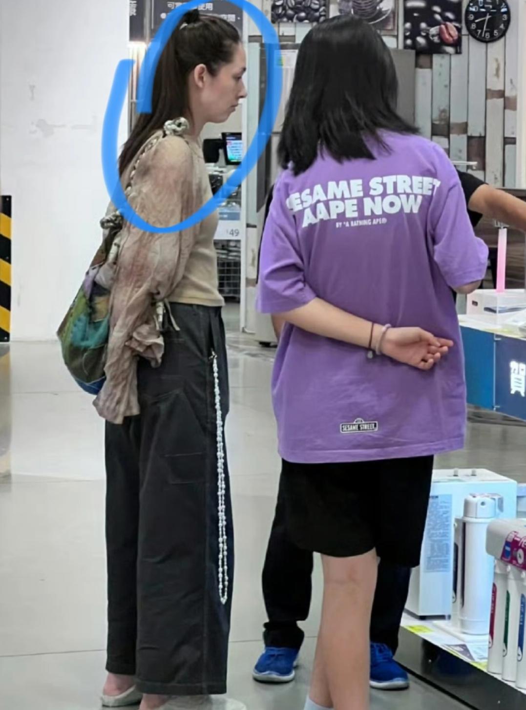 郭碧婷的婚后生活
实实在在给大家上了一课
靠别人是靠不住的
自身强大才是最坚强的