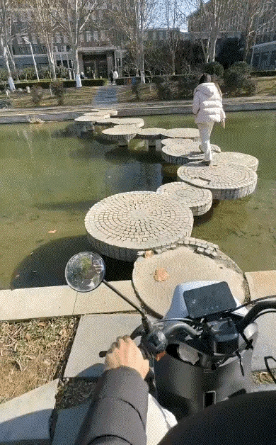 这个厉害，
这个不能喷。