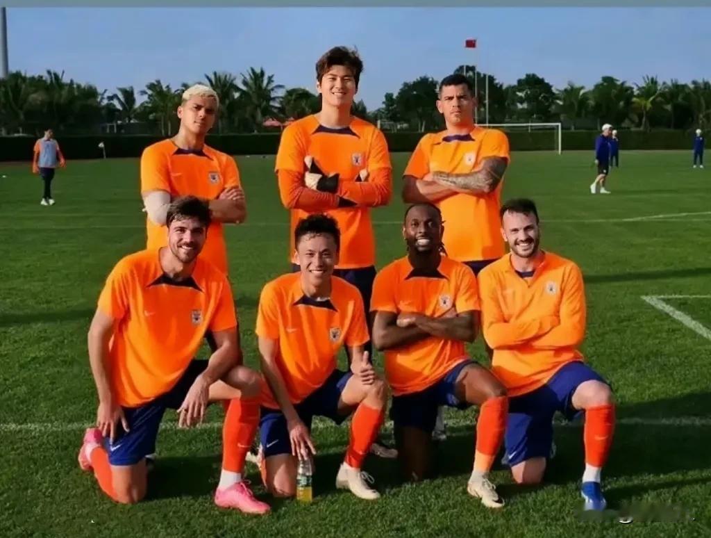 泰山队新援泽卡伤情之谜揭晓，影响亚冠并波及联赛。
  据知情人透露，巴西外援泽卡