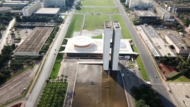 巴西总统卢拉：希望与中方携手发出更强南方声音