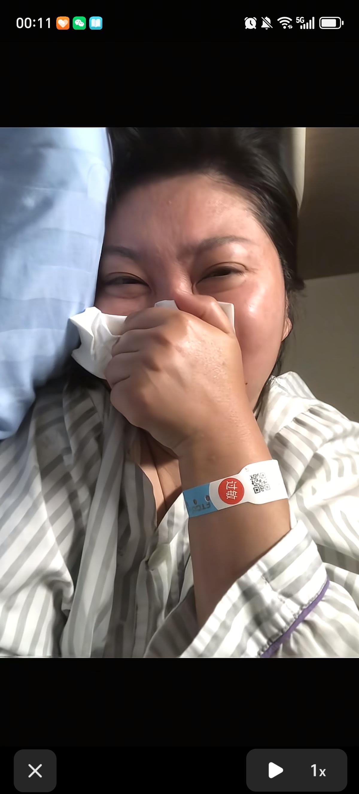 王暖暖是个从小缺爱的人，小时候没在父母身上找到，长大后就想在爱人身上找到，这才有