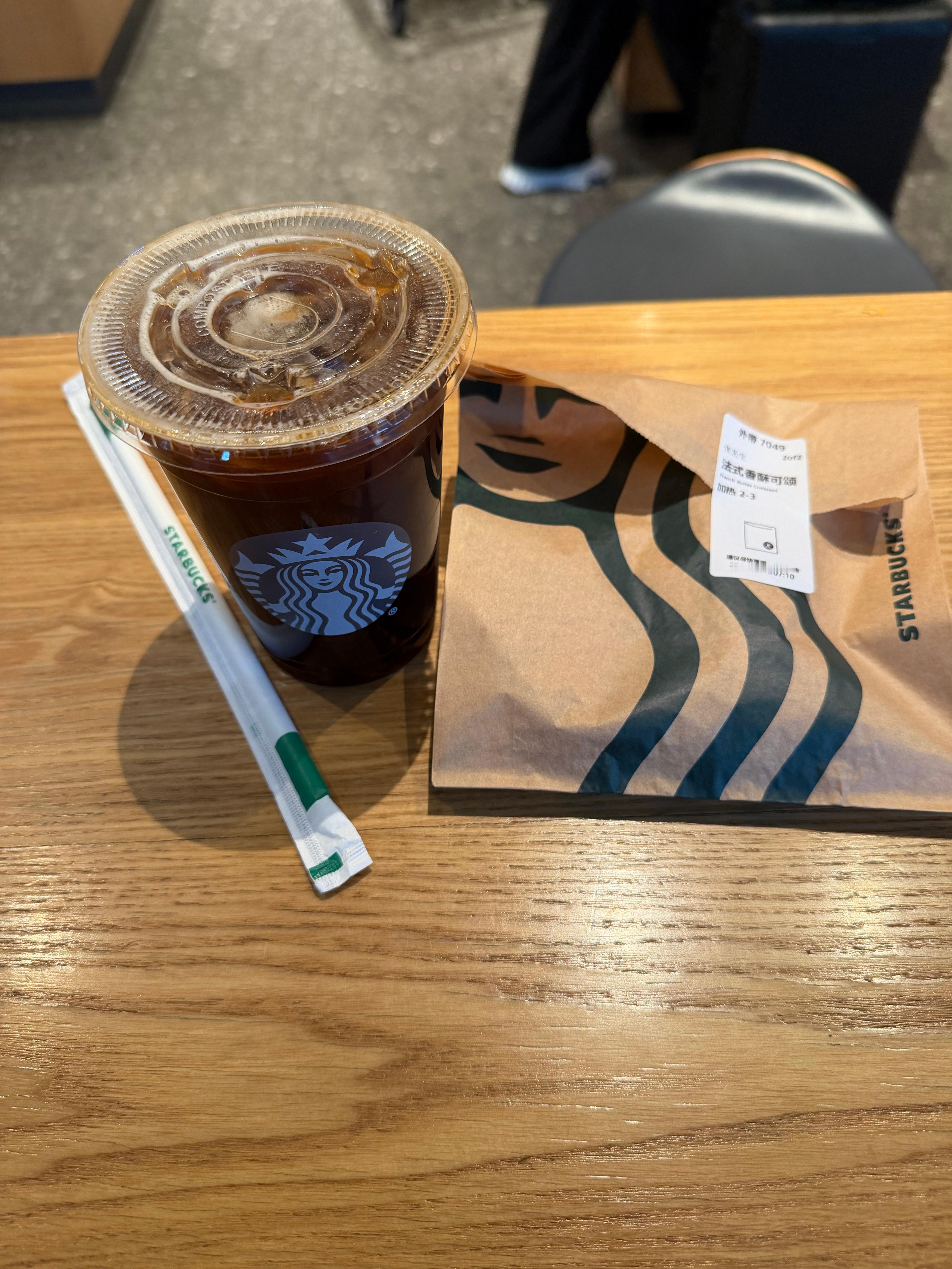 5天跑步快50KM没聚餐晚餐在家吃的算健康 主食也不多今早再一看还是一斤没瘦 天