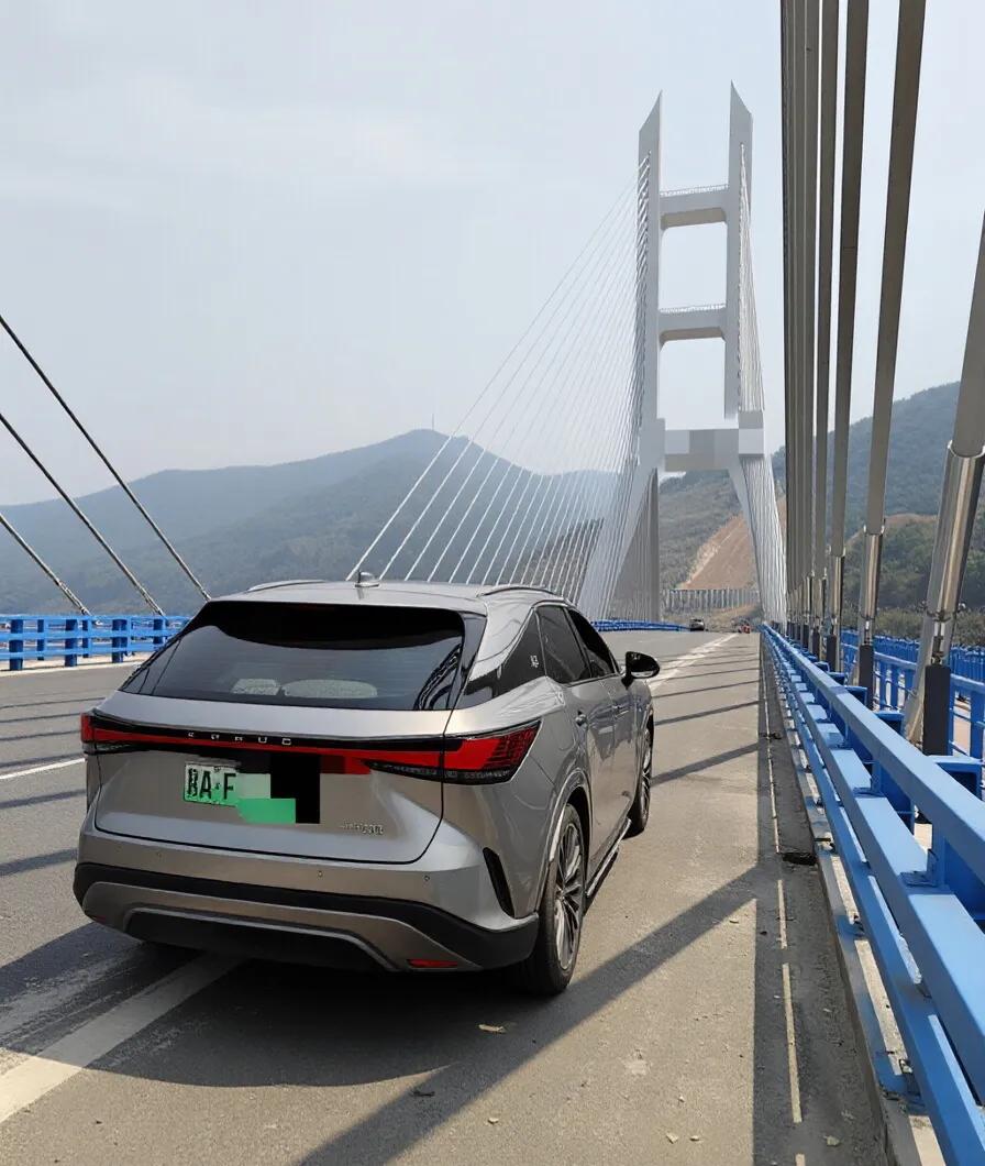 前天晚上战友老猫来视频，说克非你给我发个位置，我说你要嘎哈？他说，不干啥，地址我