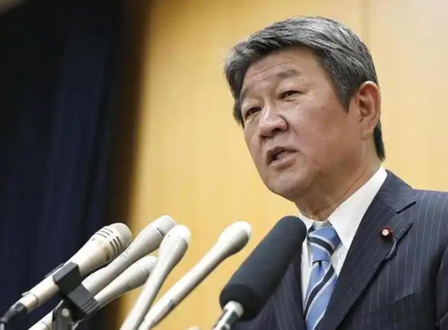 日本外务大臣茂木的一句话，把舆论场瞬间点燃。他公开表示，日本已经放弃对台湾的一切