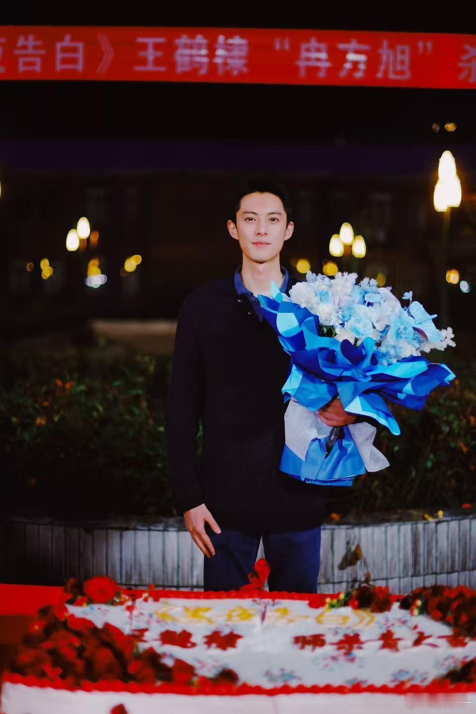 1997年的东方青苍决定去考公笑不活了！从一统三界的东方青苍，到体制内新人警官冉