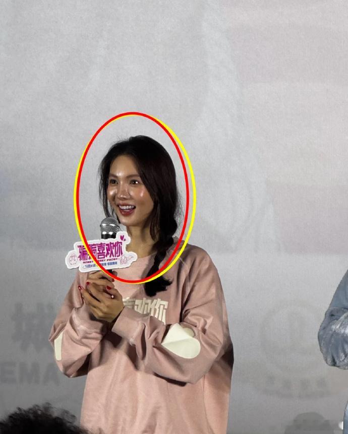 金晨生图惊艳亮相，脸小肤白身材瘦，美得让人羡慕不已！这颜值，这身材，简直了！ ​