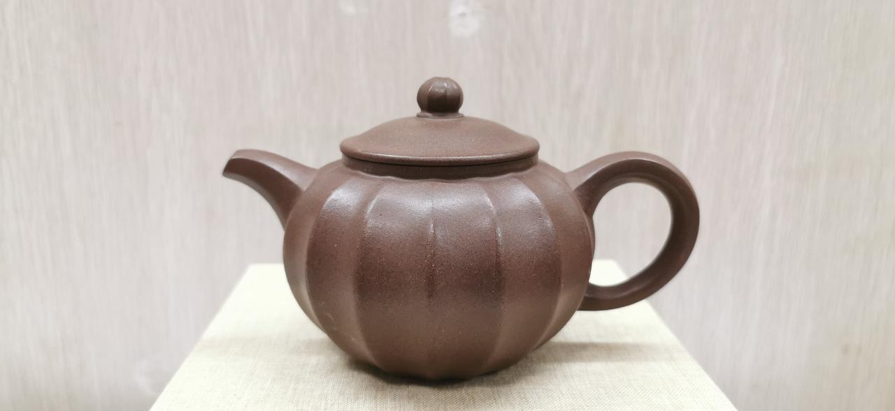 中国宜兴早期精品紫砂茶壶（网孔、约238cc）紫砂艺术 高端茶具 紫砂壶 器物之