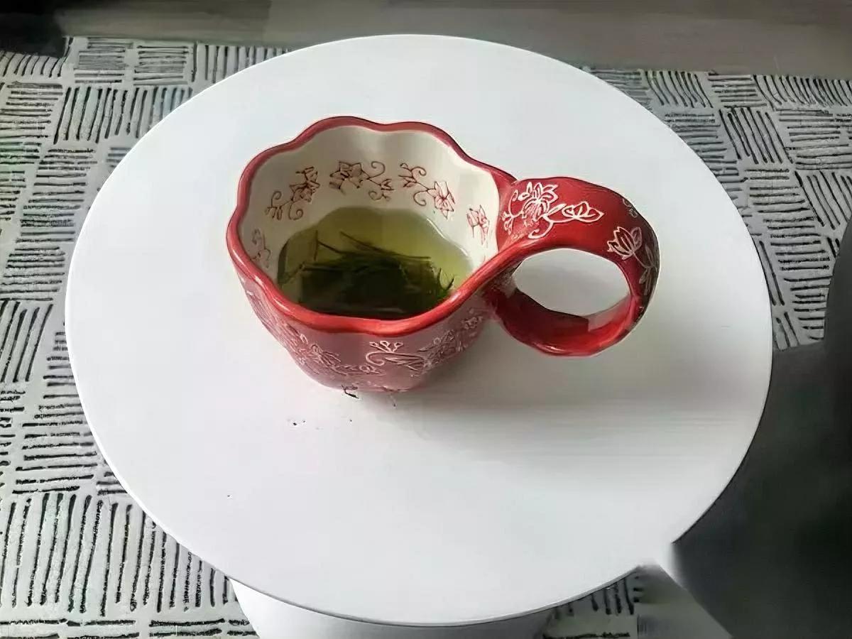 银行卖房惊现一折？

兰州银行带头甩卖抵债房，不少地方银行跟着低价抛售，价格从七