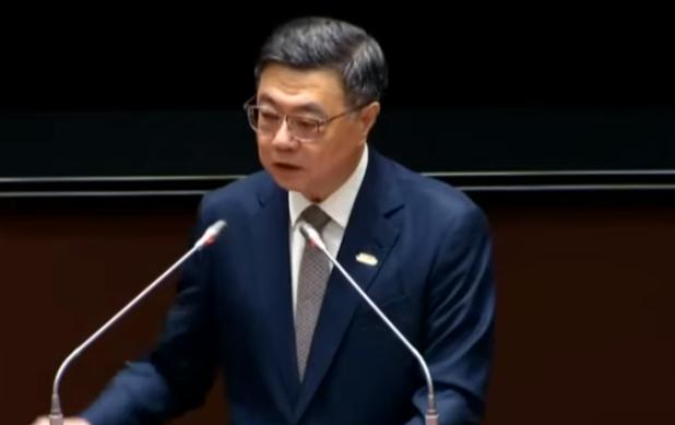 台“行政院长”卓荣泰今（14）日下午赴“立法院”进行“中联油脂事件及食安监管机制