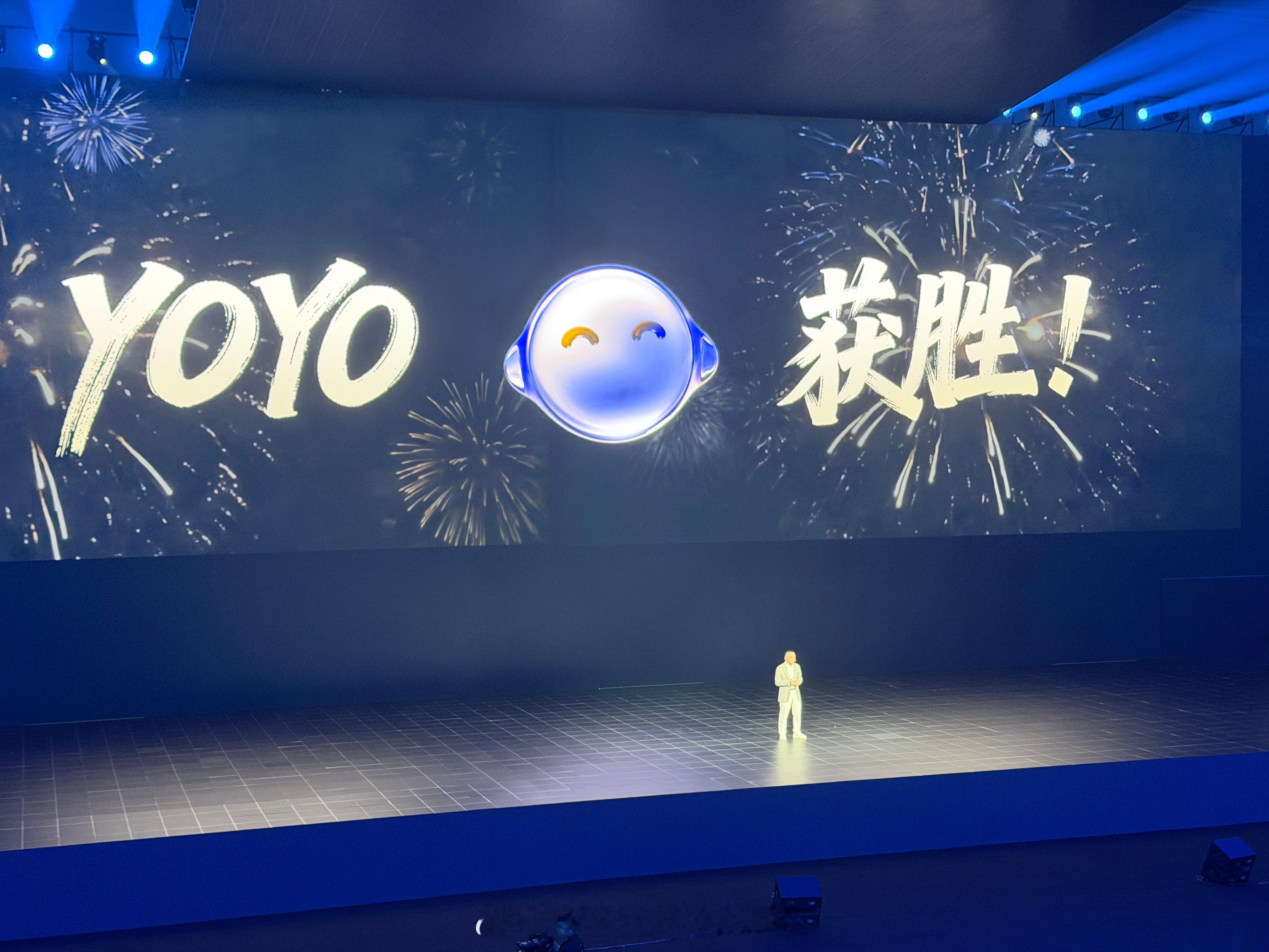 荣耀Magic8系列搭载全新MagicOS 10，一款能够自进化的 AI 智能体