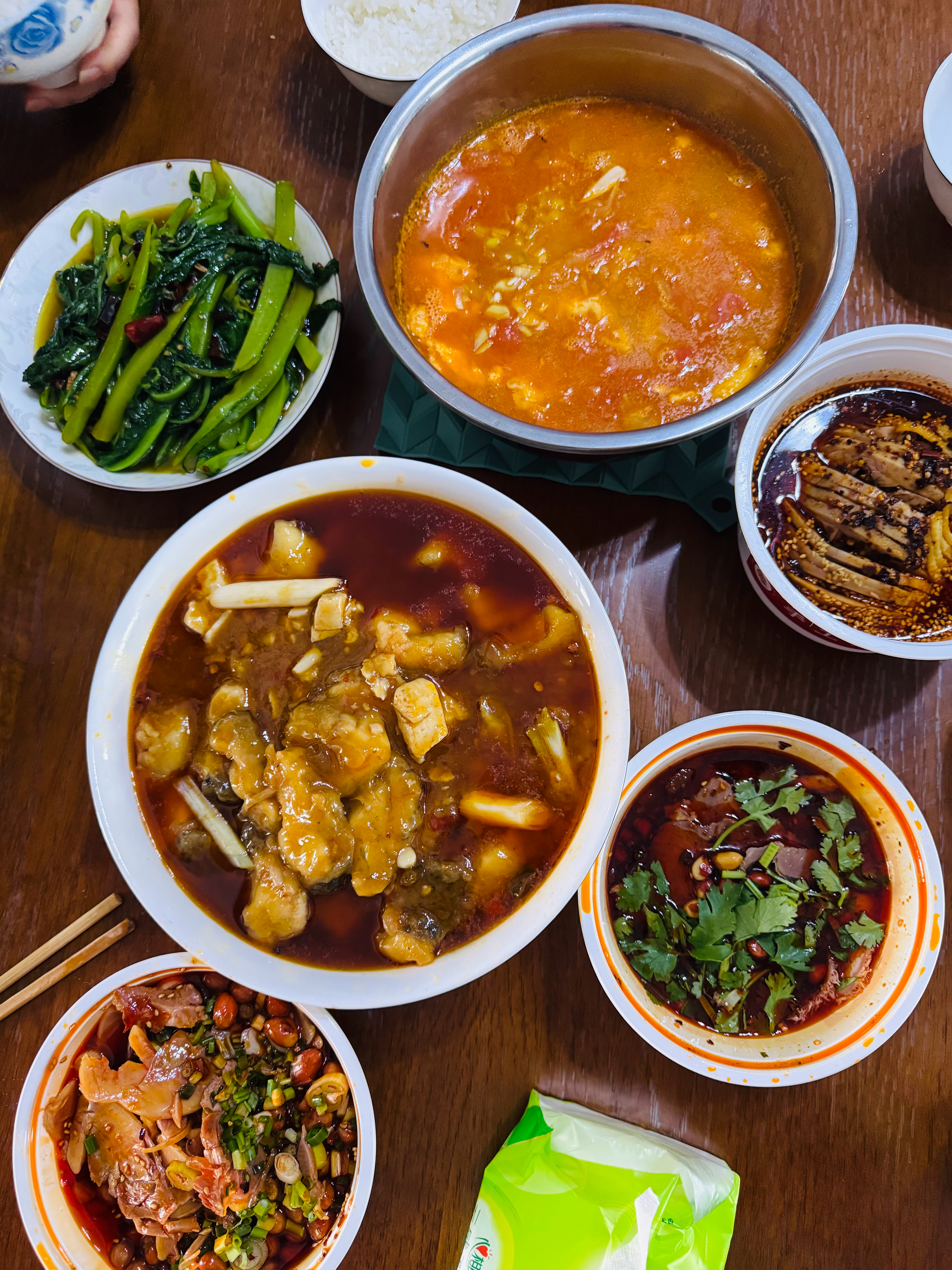 恰饭 