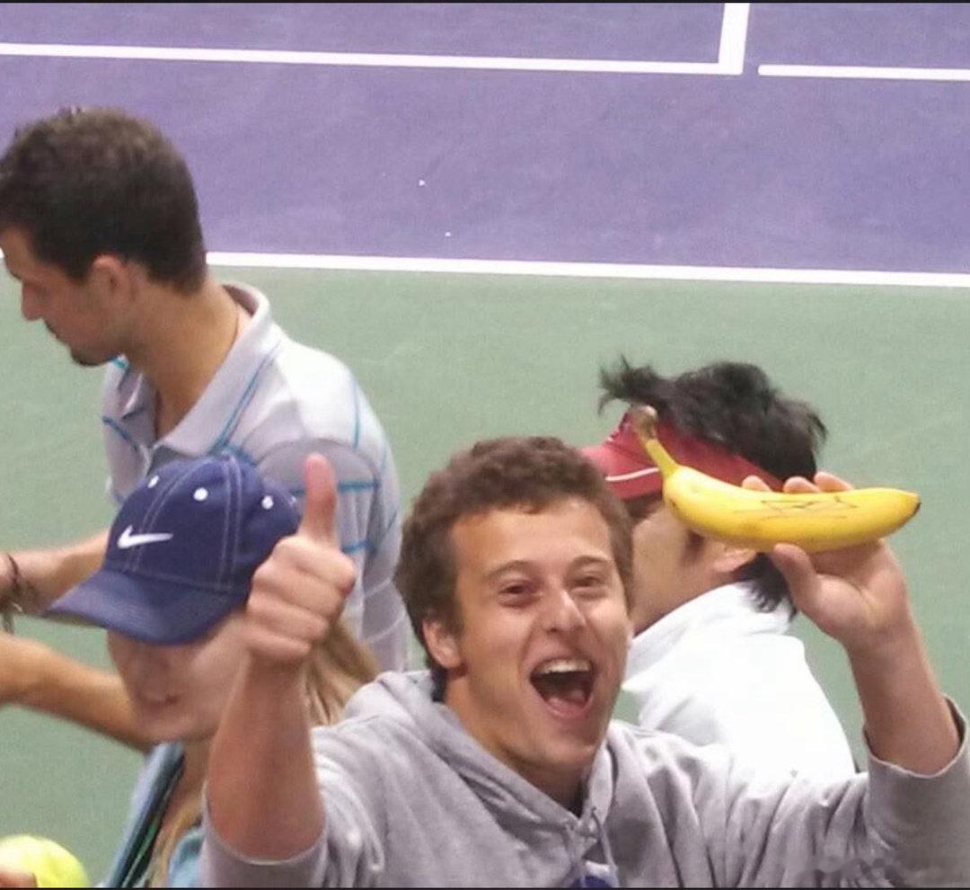 哈哈！有网友晒出13年前拿香蕉给迪米特洛夫签名🍌温网2026