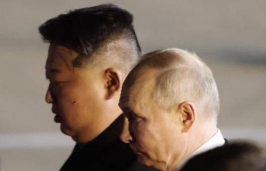 中日战争如果爆发，朝鲜与俄罗斯大概率会插手，他们大概率不是单纯的帮咱们，而是他们