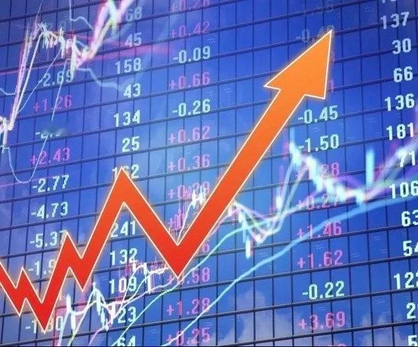 明日重点关注板块、股票及逻辑备查，不求全面求精准1⃣️光模块物料东山精密、光迅科