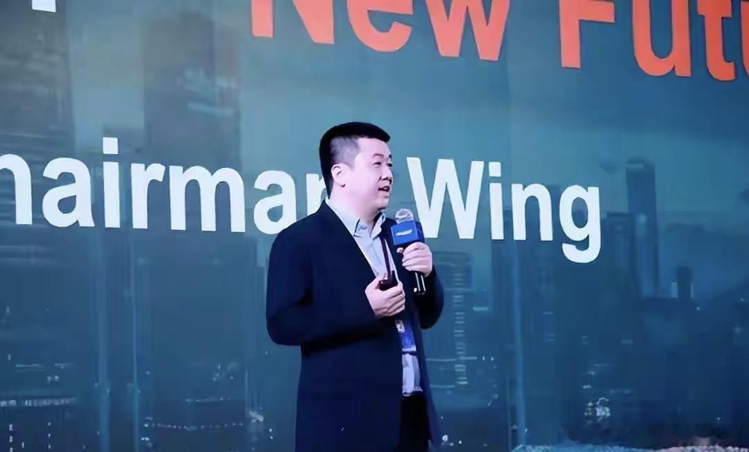 难道中国人民忘了伟人“封锁吧封锁十年二十年，我们中国什么都有了”的豪情壮志。况且