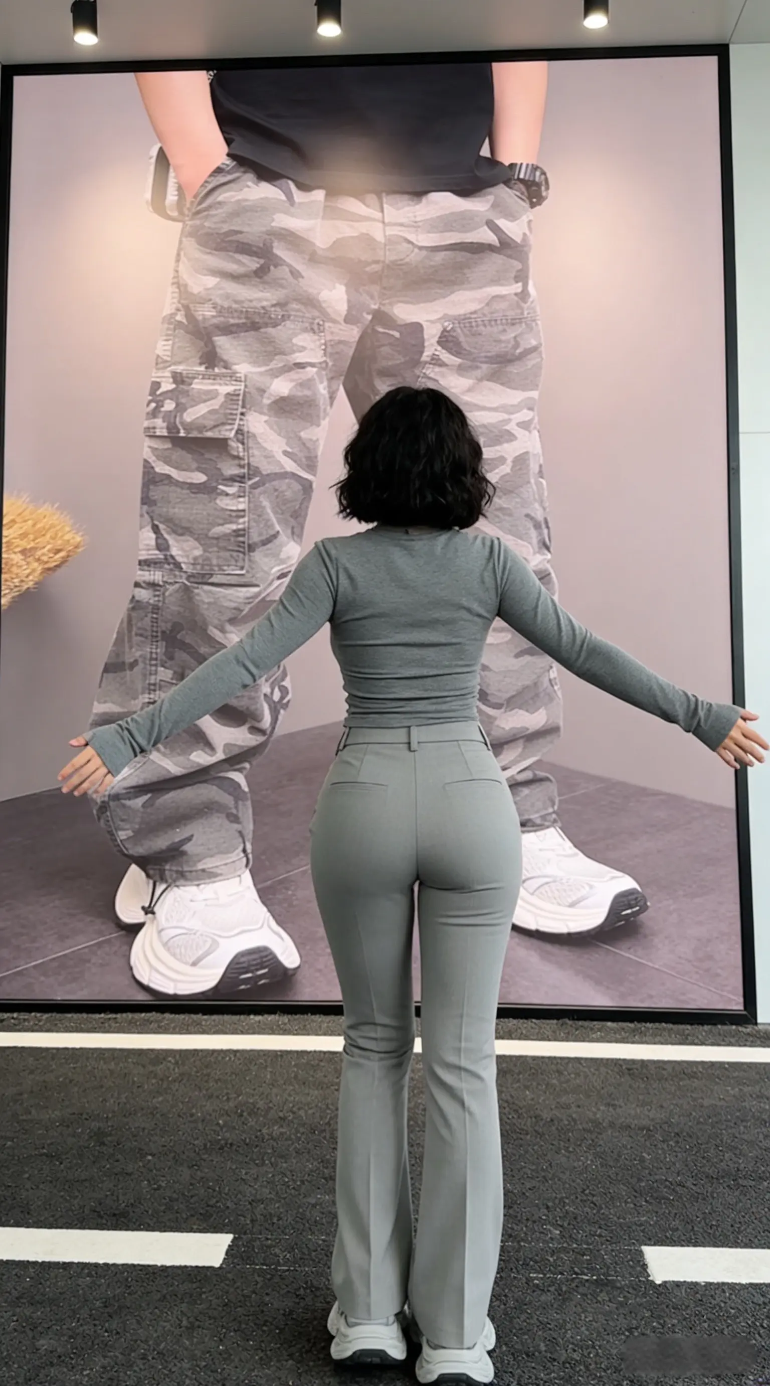 夏季新款潮流韩版痞帅个性设计感迷彩青年男士爆款休闲阔腿直筒裤         ✓