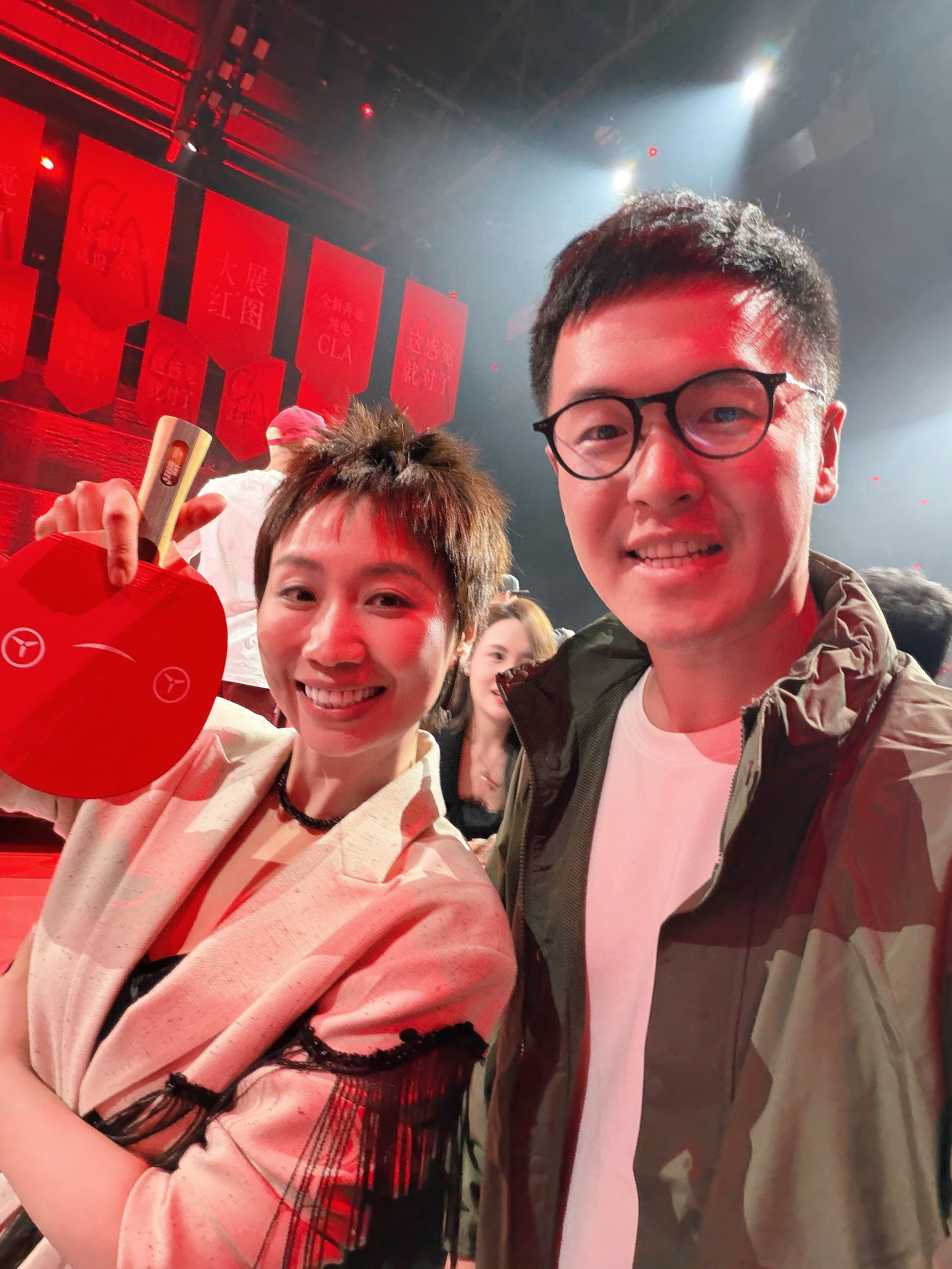 嘿嘿 [嘻嘻] 遇到了全新奔驰纯电cla ​​​