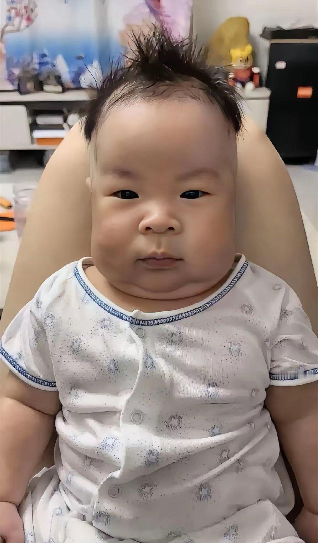 友友们，帮忙给起个名儿呗，姓：朱 