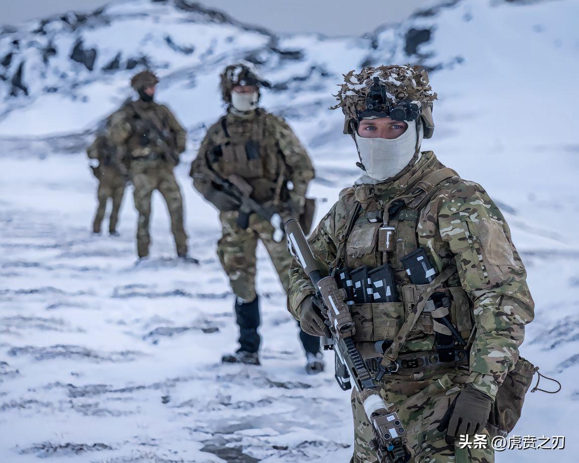 美伊战争，打破了全世界对美帝的恐惧。
a）印尼考虑退出和平委员会
b）参考消息网